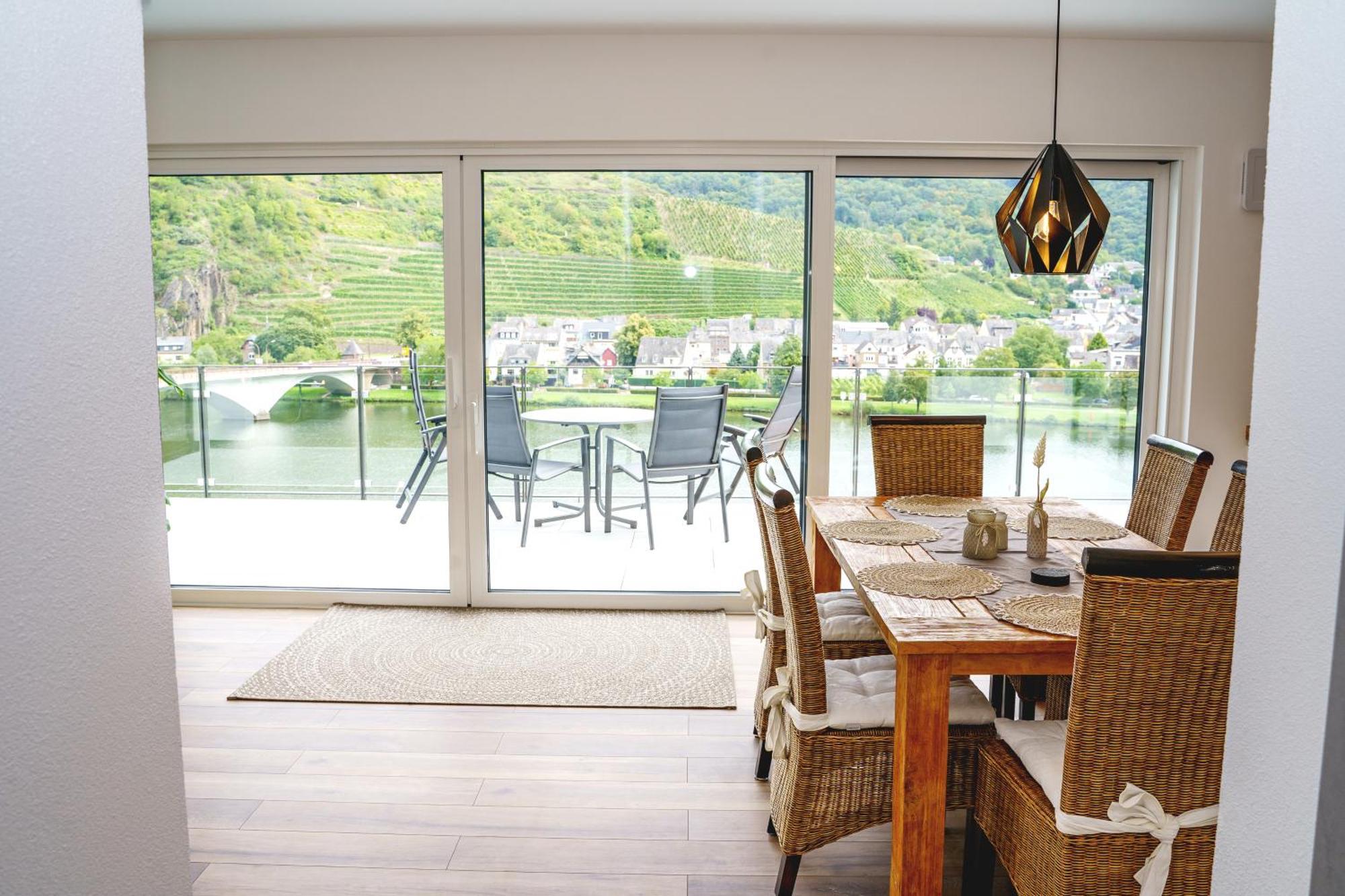 Mv Roemervilla, Lofts & Penthouses Mit Traumhaftem Moselpanoramablick Und Sauna Treis-Karden Exteriör bild