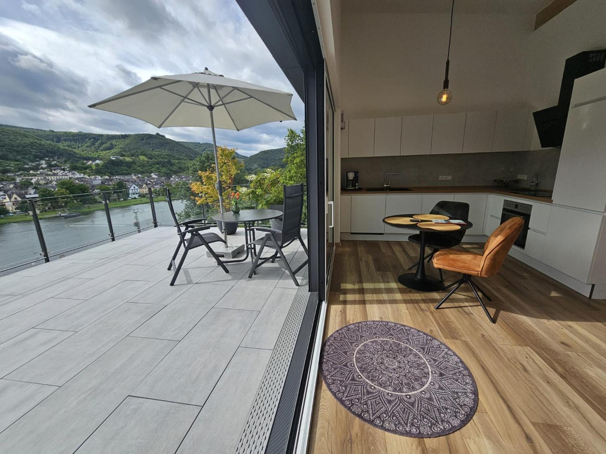 Mv Roemervilla, Lofts & Penthouses Mit Traumhaftem Moselpanoramablick Und Sauna Treis-Karden Exteriör bild
