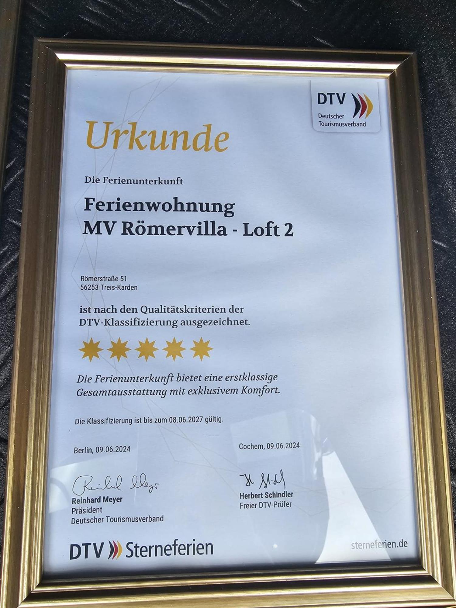 Mv Roemervilla, Lofts & Penthouses Mit Traumhaftem Moselpanoramablick Und Sauna Treis-Karden Exteriör bild